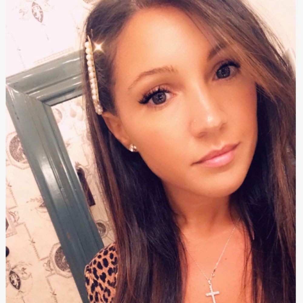 Meet your Posher, Alyssa